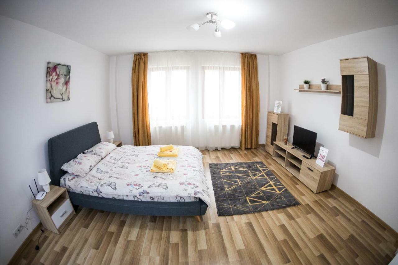 Travel Homzzz Apartments Târgu-Mureş Buitenkant foto